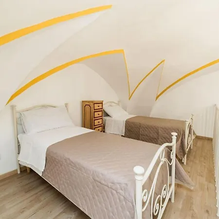 Matine' Suits & Bed & Breakfast Matino