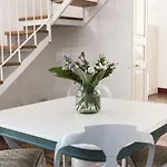 Bed & Breakfast Matine' Suits & Matino