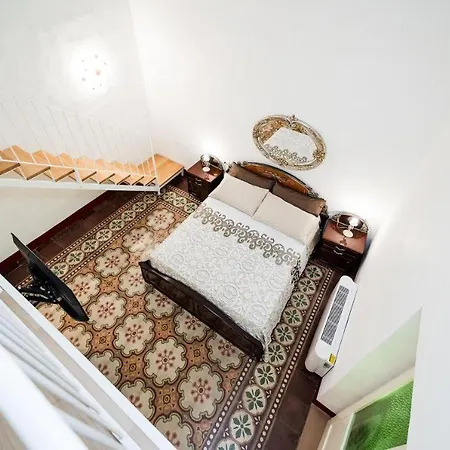 Bed & Breakfast Matine' Suits & *
